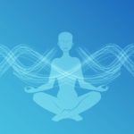 10 Postures basiques du hatha yoga en sanskrit et leurs bienfaits